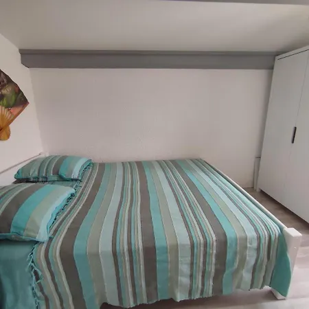 Azur Et Soleil Jolie Maisonnette Proche De La Mer Plage Richelieu Cap D'agde アパート